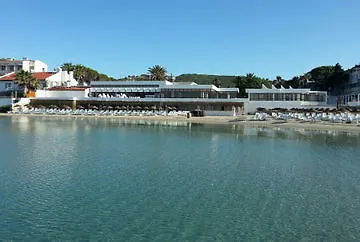 A 11 Hotel Çeşme