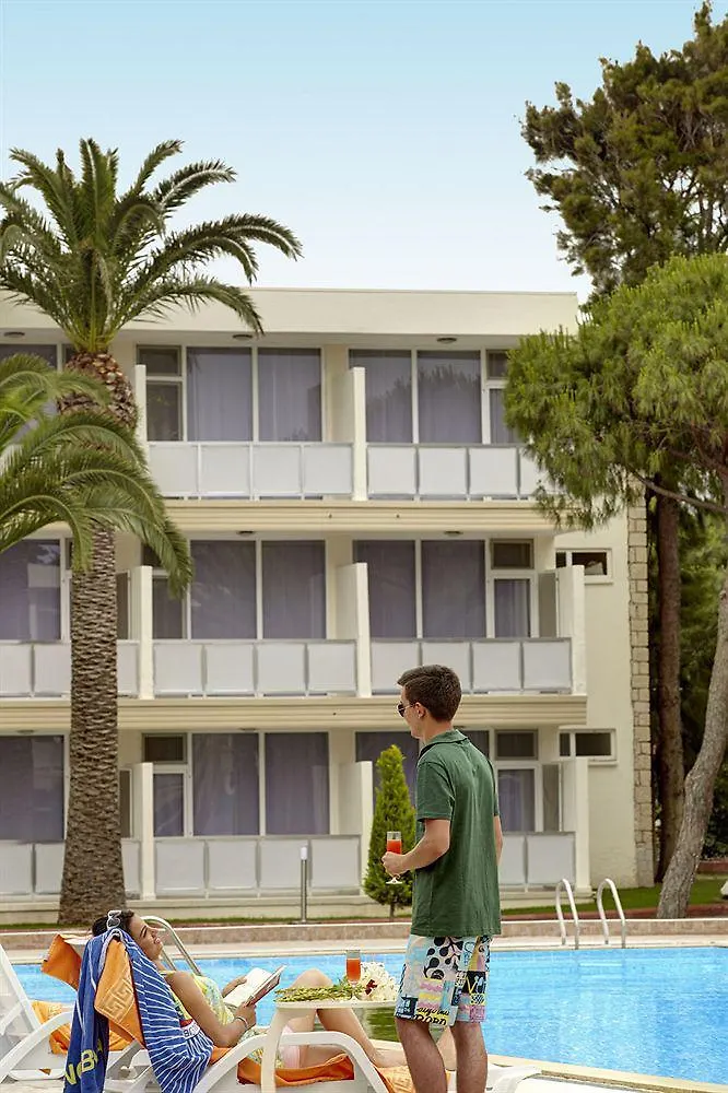 A 11 Hotel Çeşme