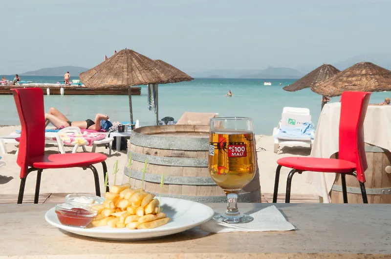 A 11 Hotel Çeşme 4*,