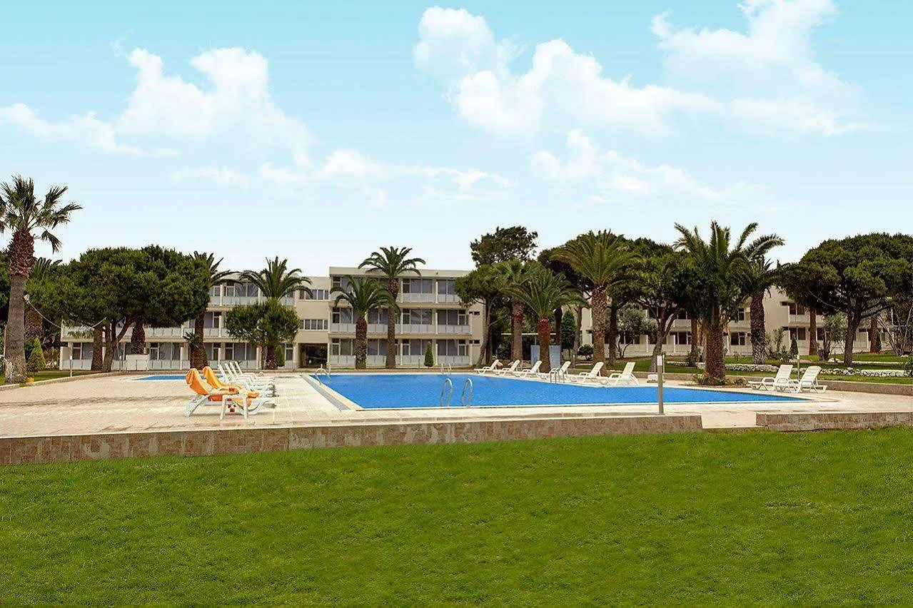 A 11 Hotel Çeşme