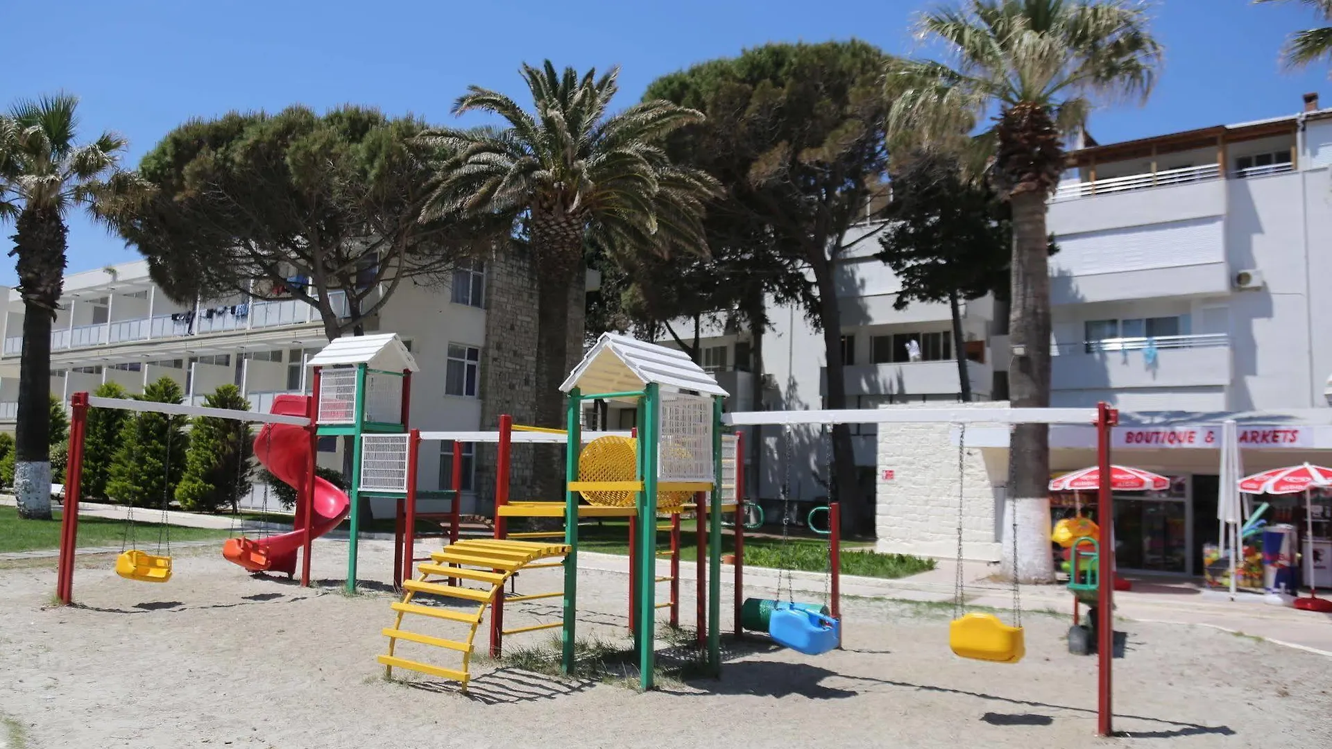 A 11 Hotel Çeşme
