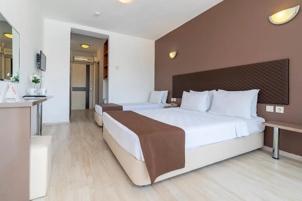 A 11 Hotel Çeşme